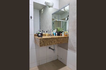 Apartamento à venda com 90m², 3 quartos e sem vagaBanheiro Social