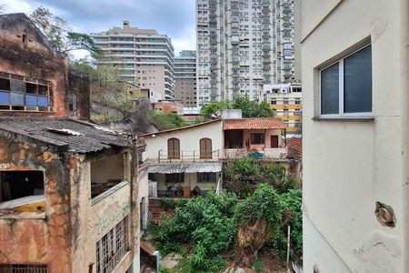 Apartamento à venda com 90m², 3 quartos e sem vagaVista da Suíte 1