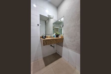 Apartamento à venda com 90m², 3 quartos e sem vagaBanheiro Social