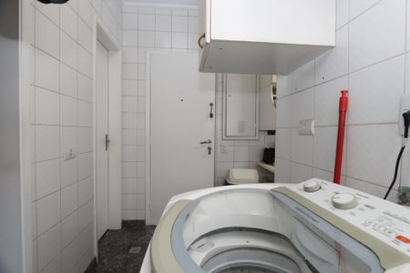 Apartamento à venda com 300m², 4 quartos e 4 vagasLavanderia