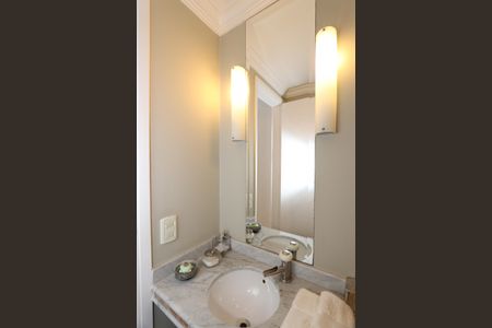 Apartamento à venda com 300m², 4 quartos e 4 vagasLavabo