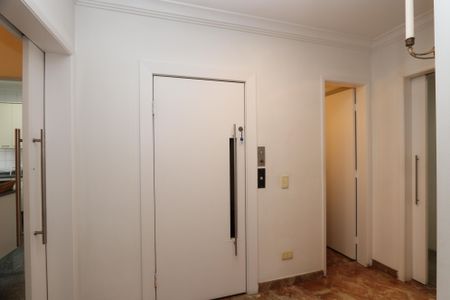Apartamento à venda com 300m², 4 quartos e 4 vagasHall Social