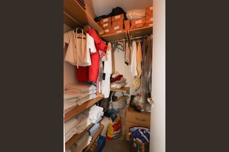 Apartamento à venda com 300m², 4 quartos e 4 vagasCloset da Suite 3