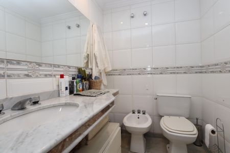 Apartamento à venda com 300m², 4 quartos e 4 vagasBanheiro da Suite 2