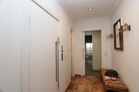 Apartamento à venda com 300m², 4 quartos e 4 vagasHall Social
