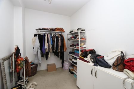 Apartamento à venda com 300m², 4 quartos e 4 vagasCloset