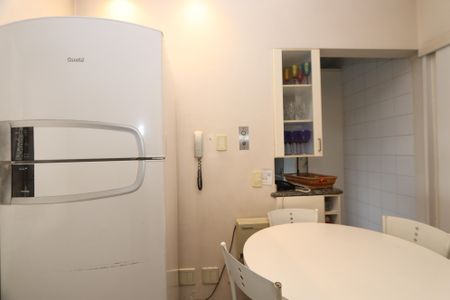 Apartamento à venda com 300m², 4 quartos e 4 vagasCopa