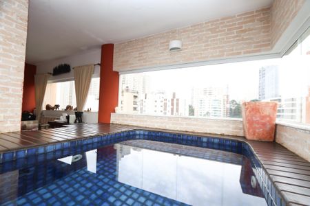 Apartamento à venda com 300m², 4 quartos e 4 vagasSala/Piscina