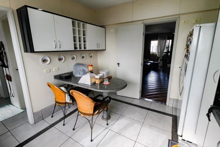Apartamento à venda com 150m², 3 quartos e 3 vagasCozinha