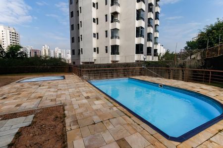 Apartamento à venda com 150m², 3 quartos e 3 vagasÁrea comum - Piscina