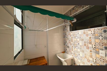 Área de serviço de apartamento para alugar com 2 quartos, 64m² em Vila Rami, Jundiaí