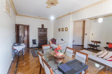 Sala 2 de apartamento à venda com 3 quartos, 150m² em Centro, Belo Horizonte