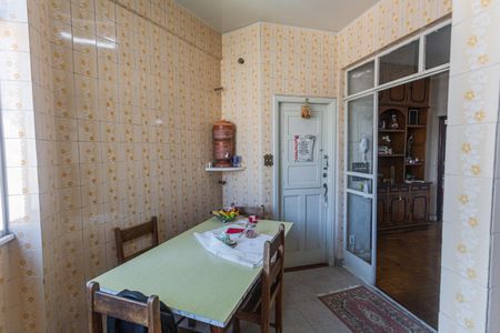 Apartamento à venda com 150m², 3 quartos e sem vaga Apartamento à venda com 150m², 3 quartos e sem vagaCopa 2