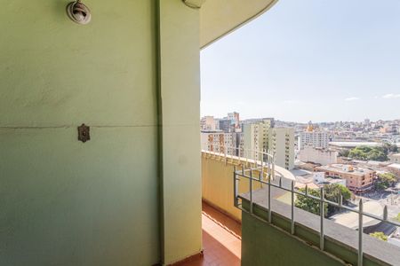 Apartamento à venda com 150m², 3 quartos e sem vaga Apartamento à venda com 150m², 3 quartos e sem vagaVaranda dos Quartos