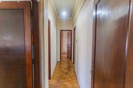 Apartamento à venda com 150m², 3 quartos e sem vaga Apartamento à venda com 150m², 3 quartos e sem vagaCorredor