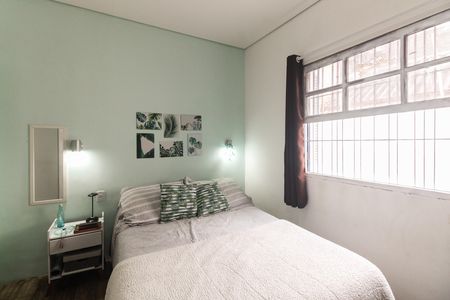 Casa à venda com 182m², 3 quartos e 2 vagas Casa à venda com 182m², 3 quartos e 2 vagasQuarto 1