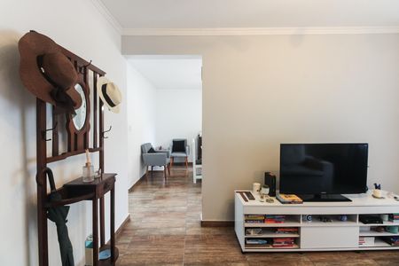 Casa à venda com 182m², 3 quartos e 2 vagas Casa à venda com 182m², 3 quartos e 2 vagasSala