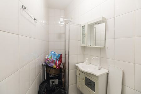 Casa à venda com 182m², 3 quartos e 2 vagas Casa à venda com 182m², 3 quartos e 2 vagasEdícula