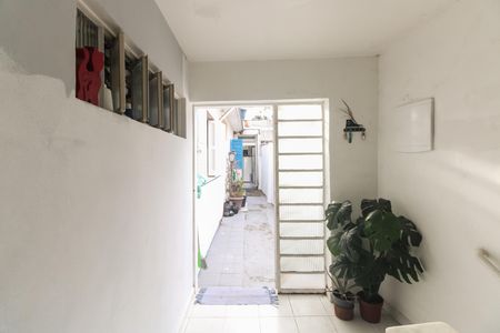 Casa à venda com 182m², 3 quartos e 2 vagas Casa à venda com 182m², 3 quartos e 2 vagasEntrada