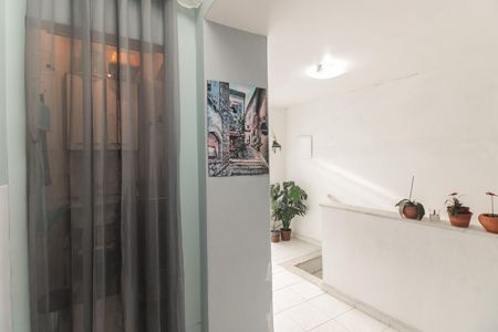 Casa à venda com 182m², 3 quartos e 2 vagas Casa à venda com 182m², 3 quartos e 2 vagasEntrada