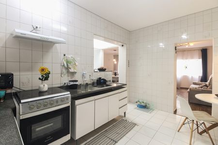 Casa à venda com 182m², 3 quartos e 2 vagas Casa à venda com 182m², 3 quartos e 2 vagasCozinha