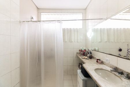 Casa à venda com 182m², 3 quartos e 2 vagas Casa à venda com 182m², 3 quartos e 2 vagasBanheiro