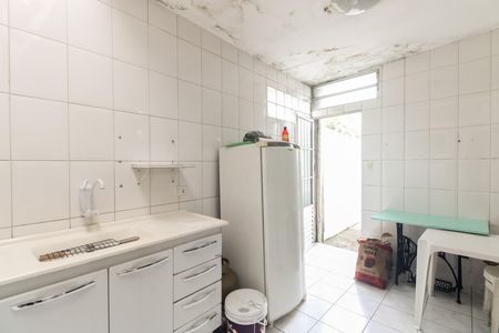 Casa à venda com 182m², 3 quartos e 2 vagas Casa à venda com 182m², 3 quartos e 2 vagasEdícula