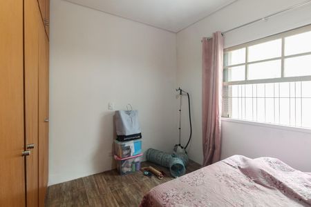 Casa à venda com 182m², 3 quartos e 2 vagas Casa à venda com 182m², 3 quartos e 2 vagasQuarto 2