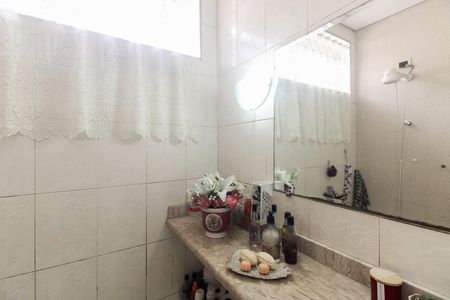 Casa à venda com 182m², 3 quartos e 2 vagas Casa à venda com 182m², 3 quartos e 2 vagasBanheiro
