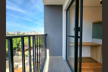 Apartamento à venda com 27m², 1 quarto e sem vaga Apartamento à venda com 27m², 1 quarto e sem vagaVaranda