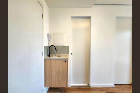 Apartamento à venda com 27m², 1 quarto e sem vaga Apartamento à venda com 27m², 1 quarto e sem vagaÁrea de Serviço