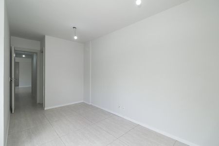 Apartamento para alugar com 70m², 3 quartos e 1 vagaSuíte