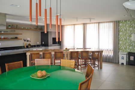 Apartamento para alugar com 120m², 2 quartos e 2 vagas Apartamento para alugar com 120m², 2 quartos e 2 vagasÁrea comum