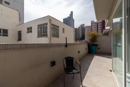 Apartamento à venda com 65m², 2 quartos e 1 vaga Apartamento à venda com 65m², 2 quartos e 1 vagaVaranda