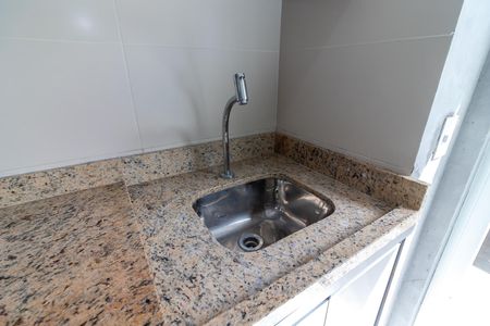 Apartamento à venda com 65m², 2 quartos e 1 vaga Apartamento à venda com 65m², 2 quartos e 1 vagaCozinha e Área de Serviço