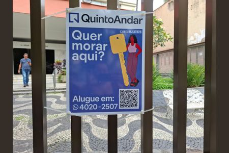 Apartamento para alugar com 68m², 2 quartos e sem vaga Apartamento para alugar com 68m², 2 quartos e sem vagaPlaca
