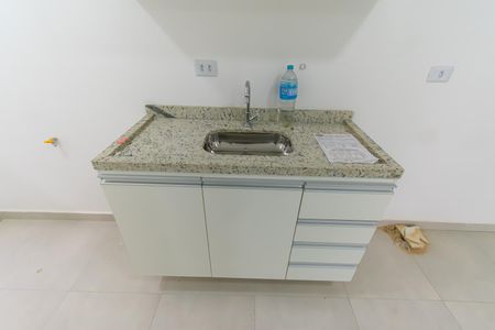 Cozinha de kitnet/studio à venda com 1 quarto, 32m² em Vila Lucia, São Paulo