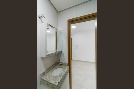 Studio para alugar com 32m², 1 quarto e sem vaga Studio para alugar com 32m², 1 quarto e sem vagaBanheiro