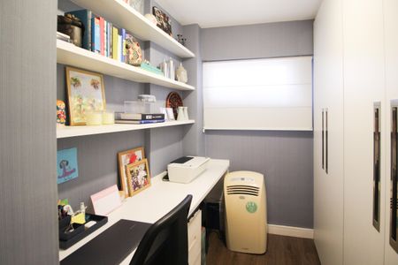 Apartamento para alugar com 128m², 3 quartos e 2 vagasEscritório