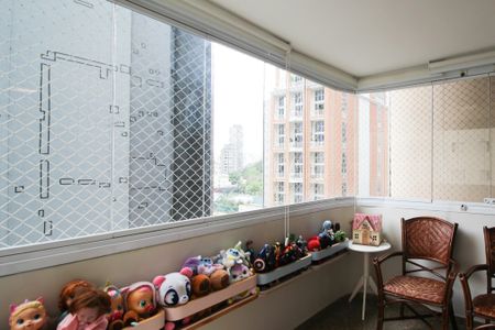 Apartamento para alugar com 128m², 3 quartos e 2 vagasVaranda