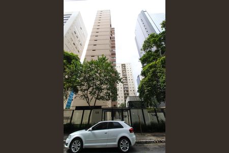 Apartamento para alugar com 128m², 3 quartos e 2 vagasFachada