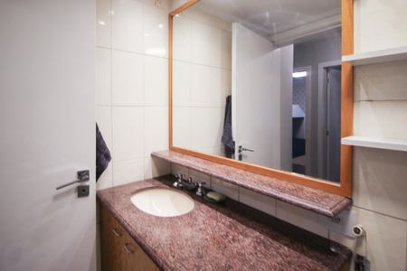 Apartamento para alugar com 128m², 3 quartos e 2 vagasBanheiro