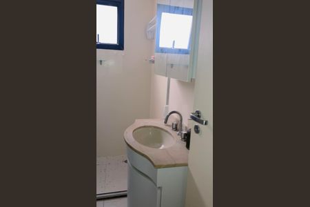 Banheiro  de apartamento à venda com 2 quartos, 86m² em Itaim Bibi, São Paulo