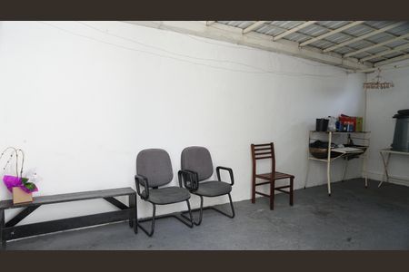 Casa à venda com 230m², 3 quartos e 2 vagasÁrea de Serviço