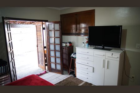 Casa à venda com 230m², 3 quartos e 2 vagasQuarto 2