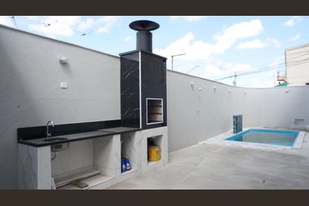 Casa à venda com 230m², 3 quartos e 2 vagasChurrasqueira