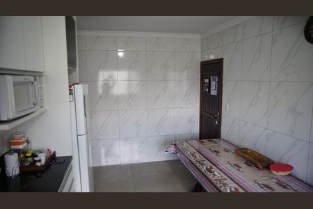 Casa à venda com 230m², 3 quartos e 2 vagasCozinha