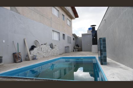 Casa à venda com 230m², 3 quartos e 2 vagasPiscina