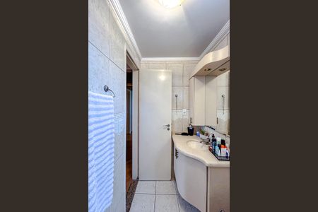 Apartamento à venda com 74m², 3 quartos e 2 vagasBanheiro da Suíte