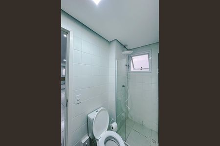 Banheiro de kitnet/studio para alugar com 1 quarto, 25m² em Cidade Mãe do Céu, São Paulo